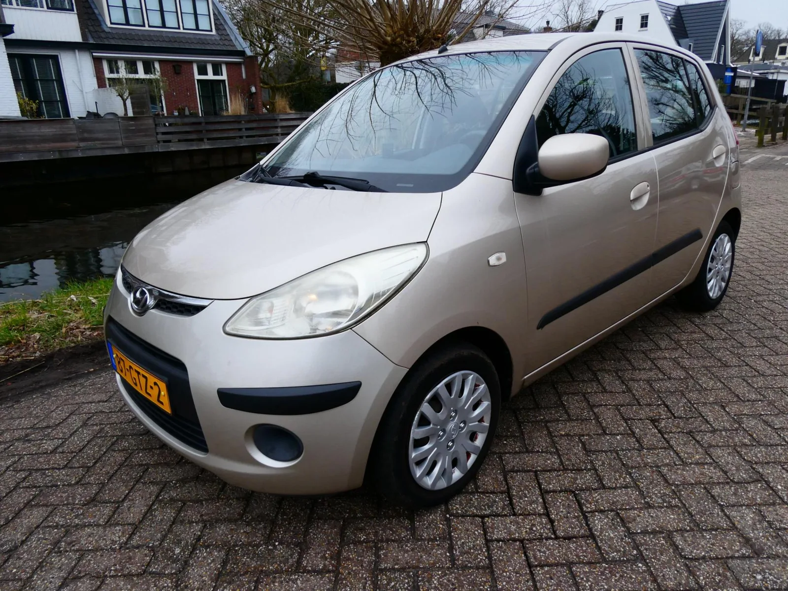 Hyundai i10 (2008) — foto 1