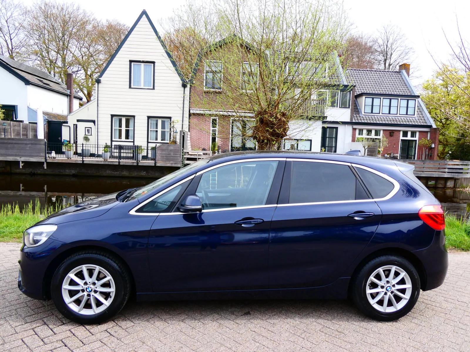 BMW 2-Serie Active Tourer (2015) — foto 1