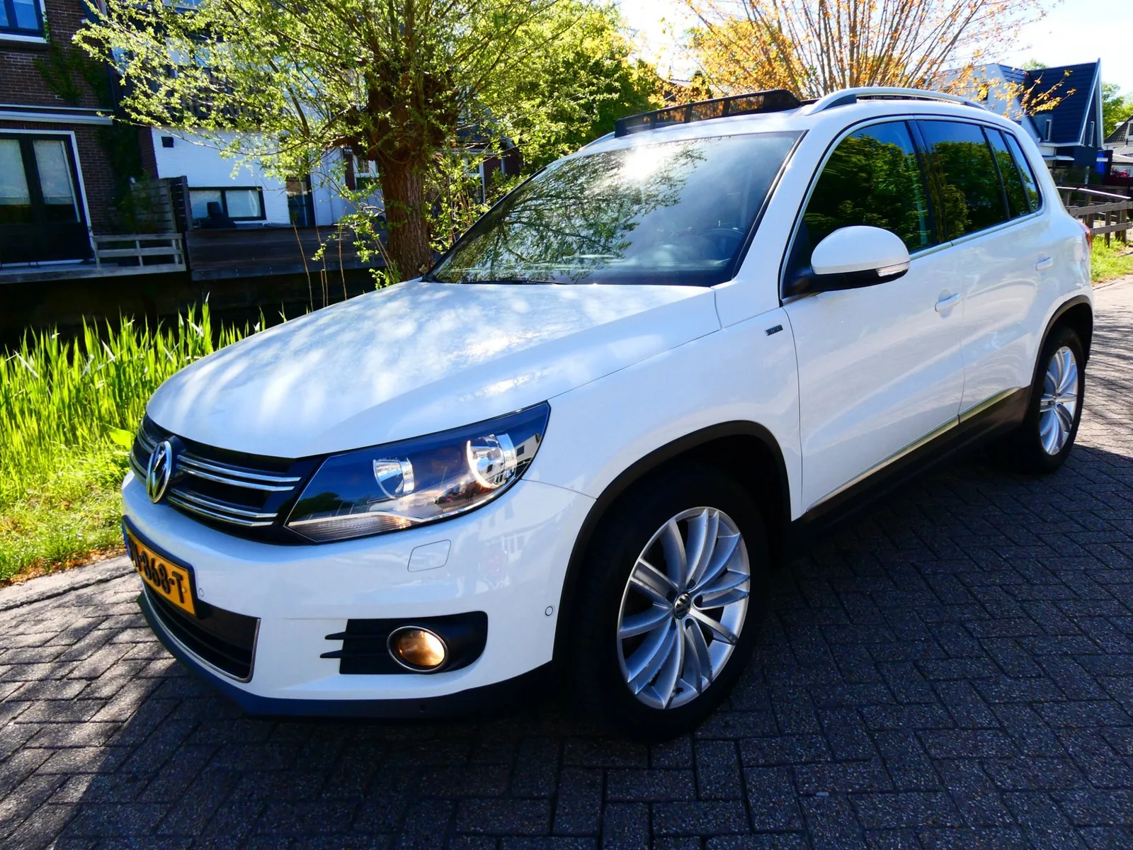 Volkswagen Tiguan (2014) — foto 1