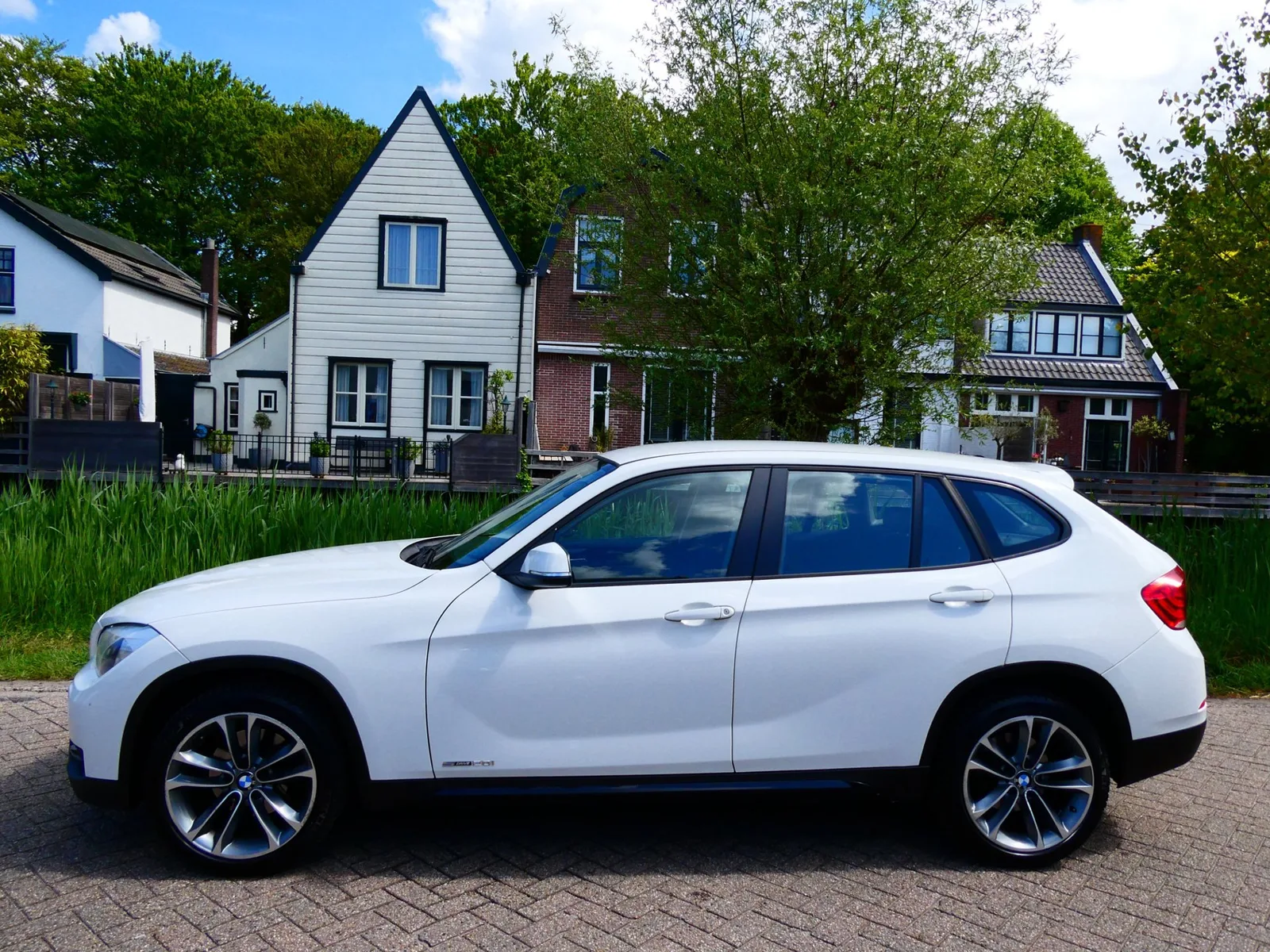 BMW X1 (2013) — foto 1