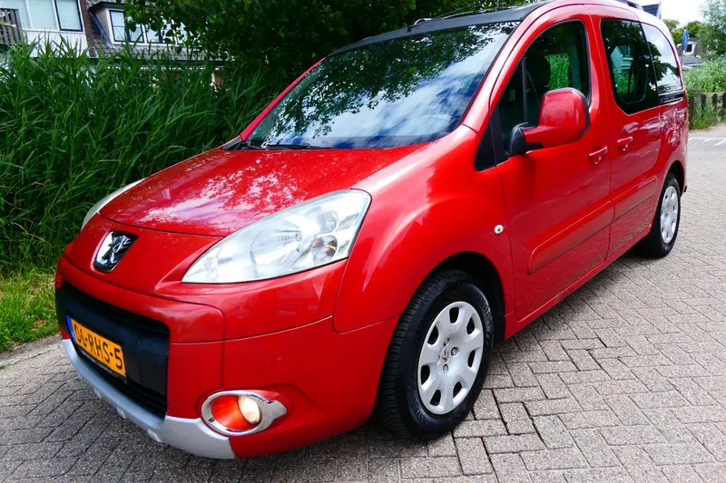 Peugeot Partner (2010)