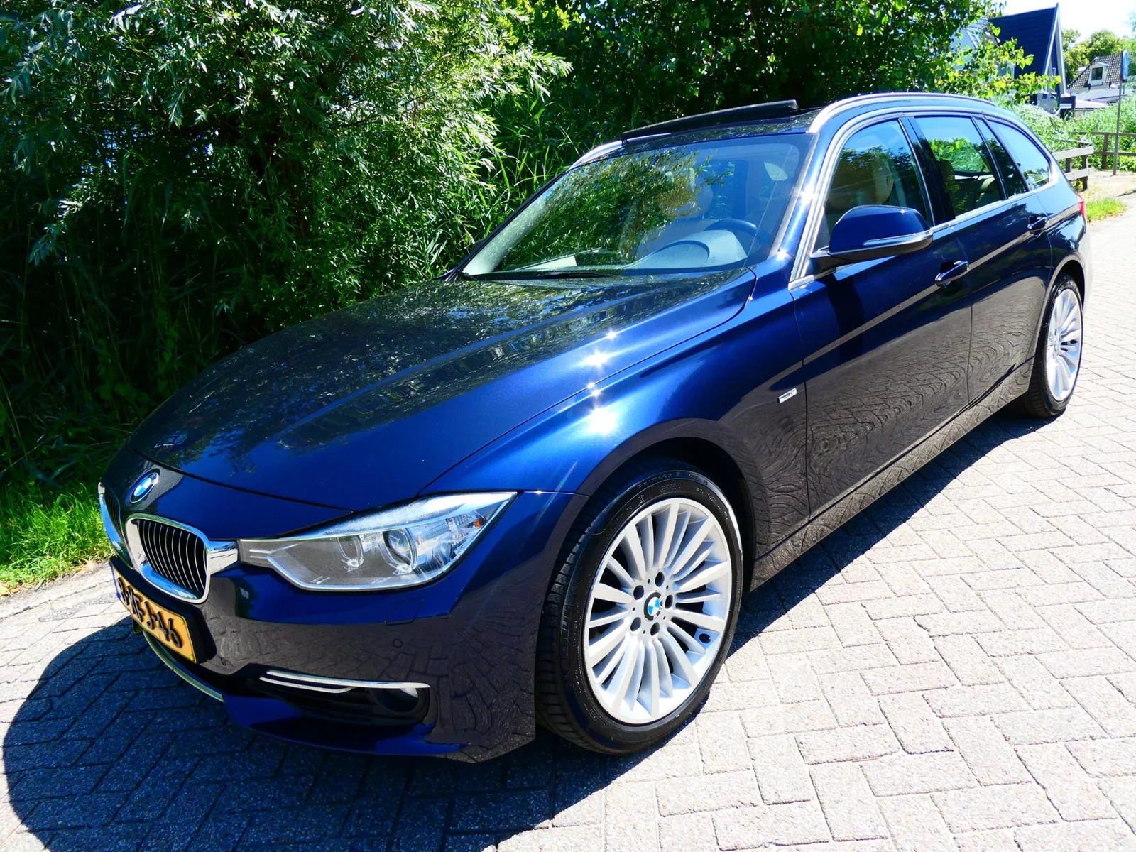 BMW 3-Serie (2013) — foto 1