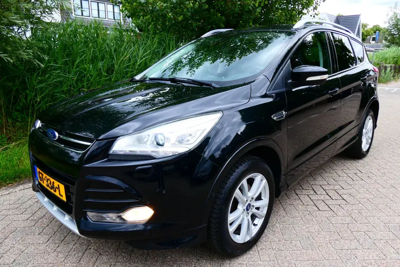 Ford Kuga (2015)