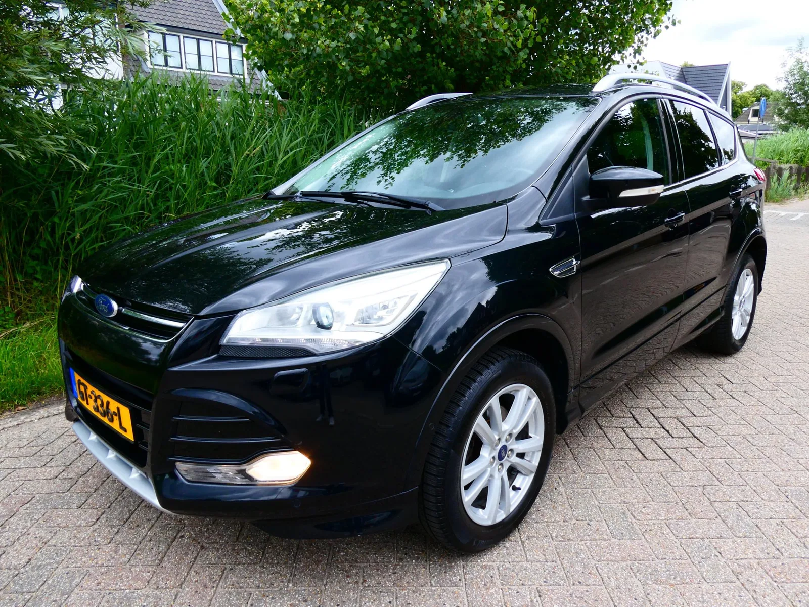 Ford Kuga (2015) — foto 1