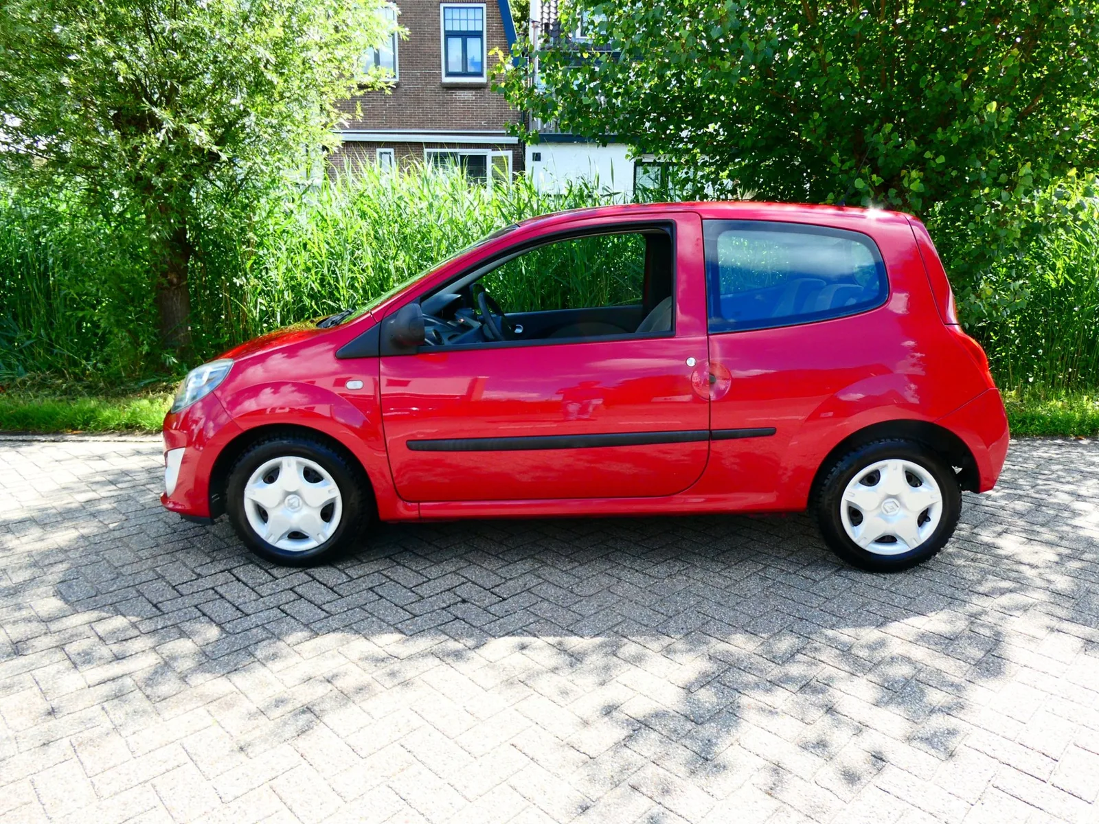 Renault Twingo (2010) — foto 1