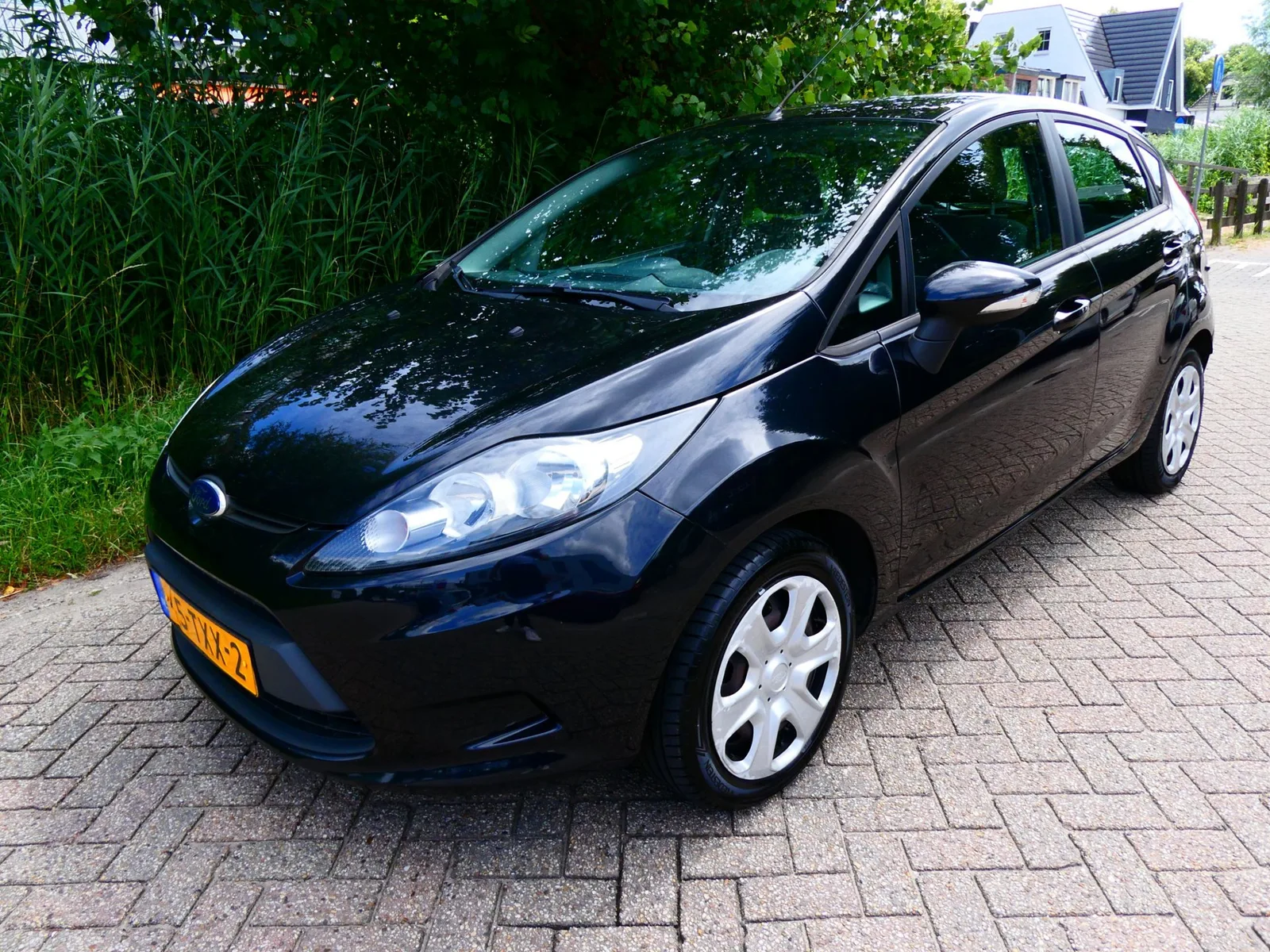 Ford Fiesta (2012) — foto 1