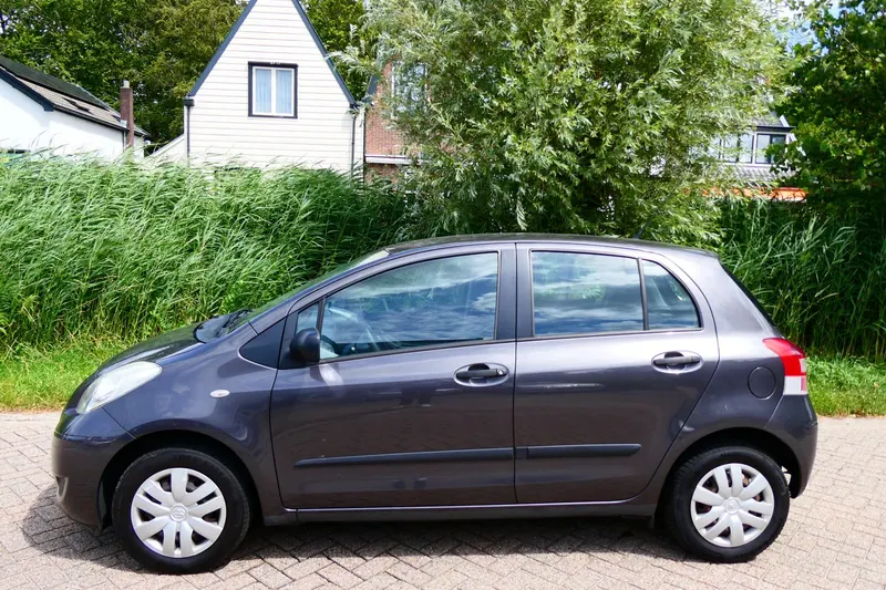 Toyota Yaris (2010)