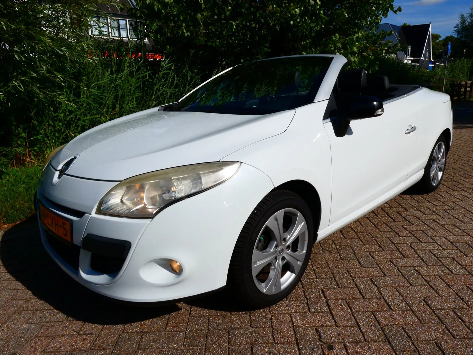Renault Mégane (2010) — foto 1