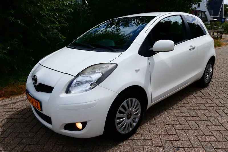 Toyota Yaris (2010)