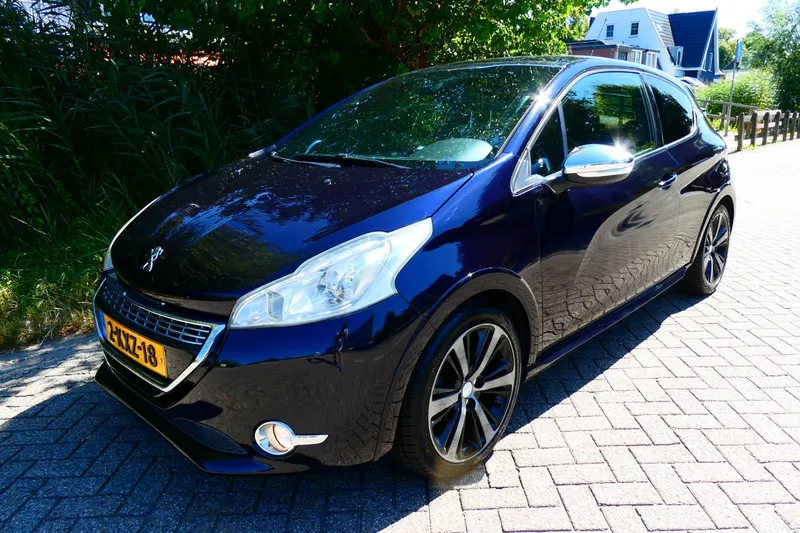 Peugeot 208 (2013)