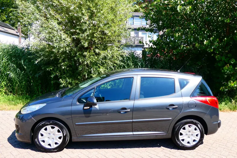Peugeot 207 (2012)