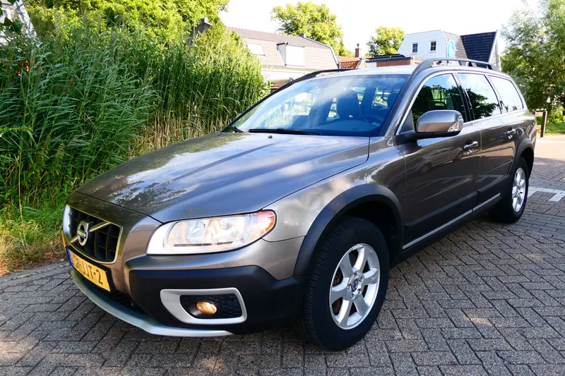 Volvo XC70 (2009)