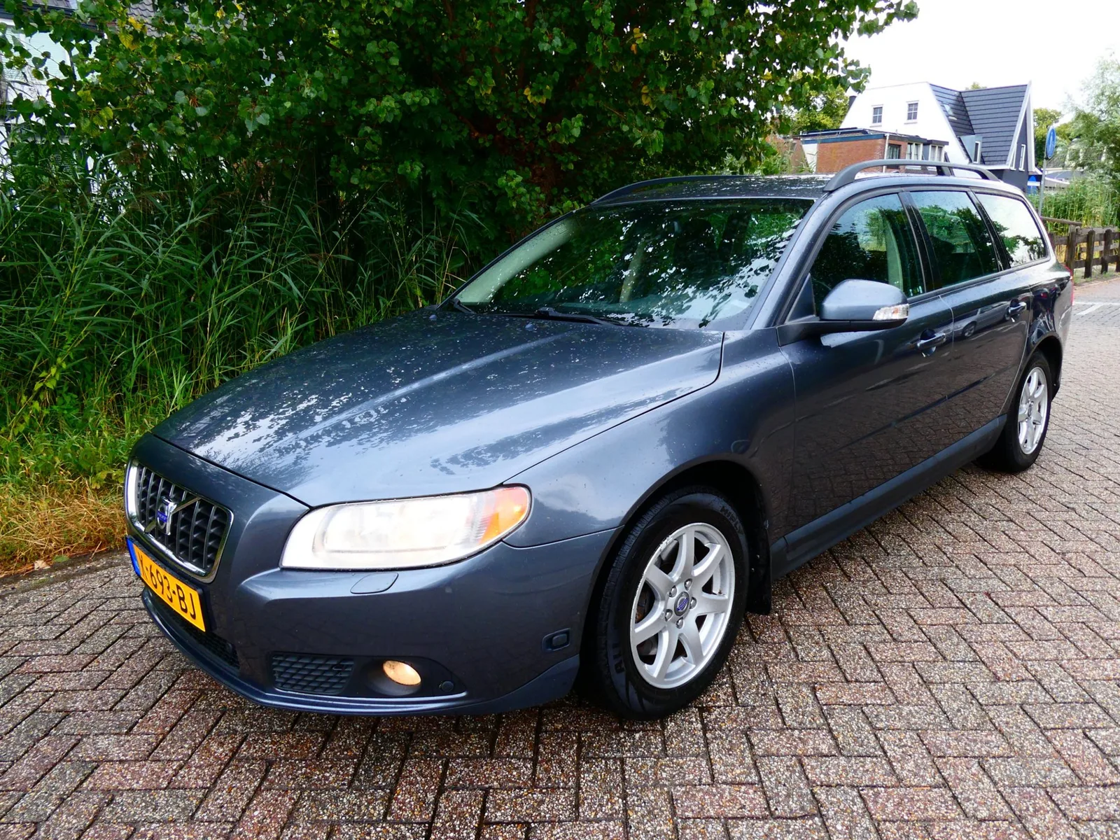 Volvo V70 (2008) — foto 1