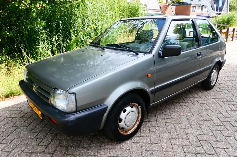 Nissan Micra (1990)
