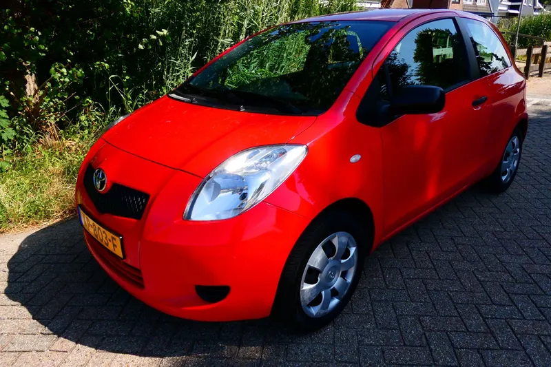 Toyota Yaris (2007)