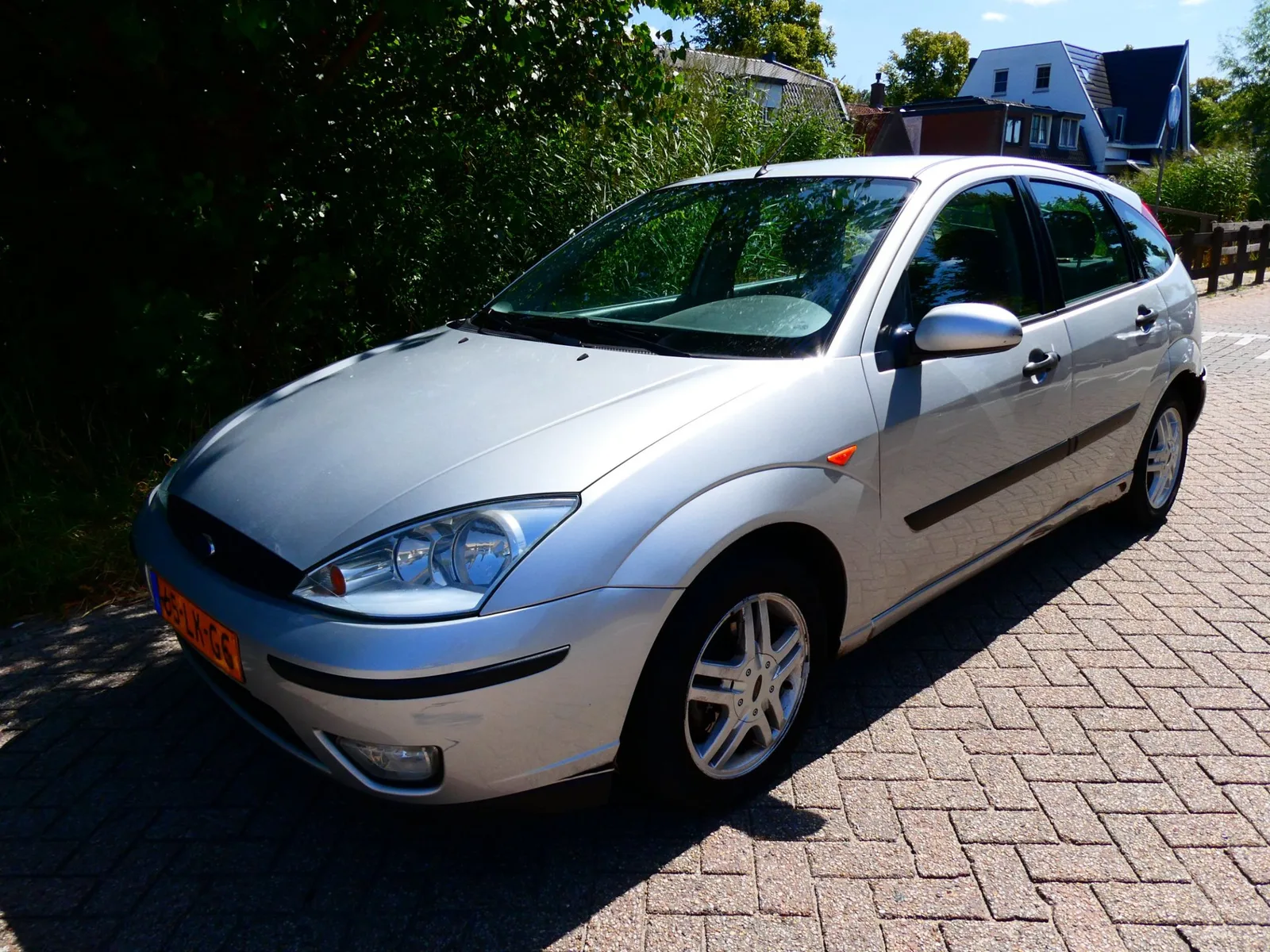 Ford Focus (2003) — foto 1