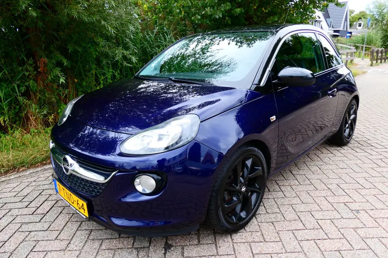 Opel Adam (2014)