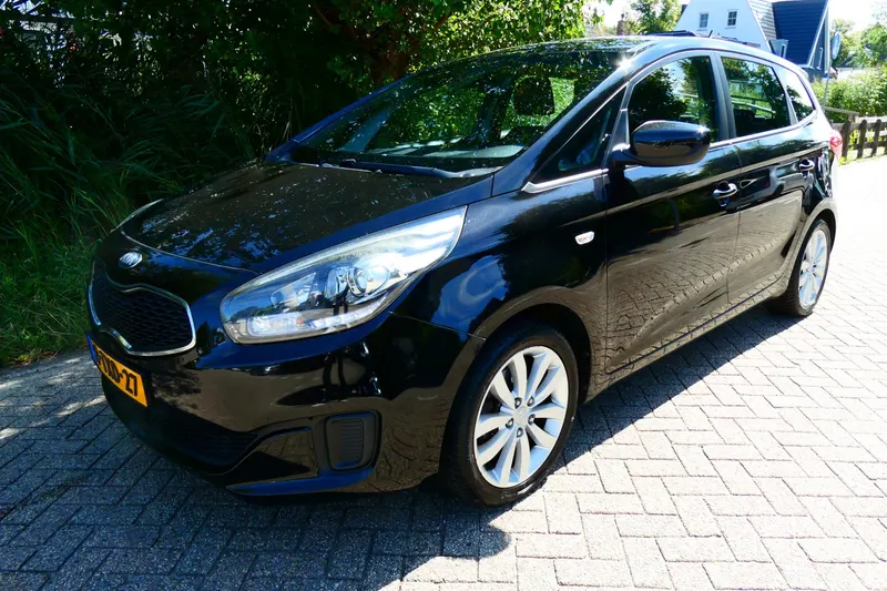 Kia Carens (2014)