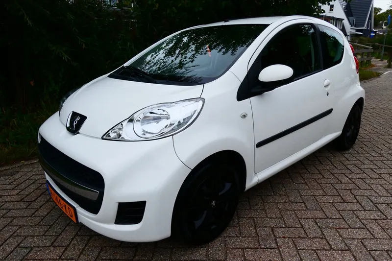Peugeot 107 (2012)