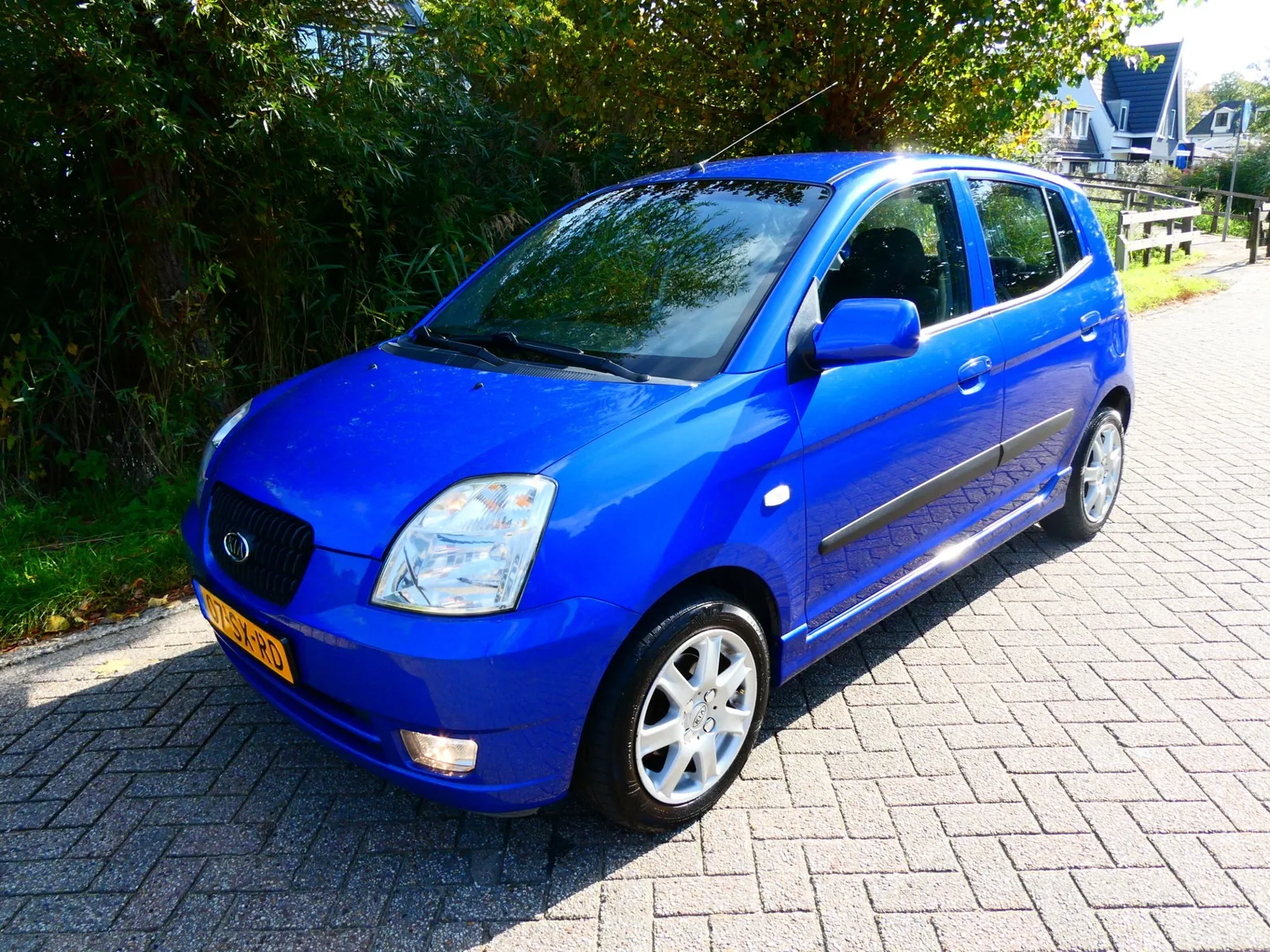 Kia Picanto (2006) — foto 1
