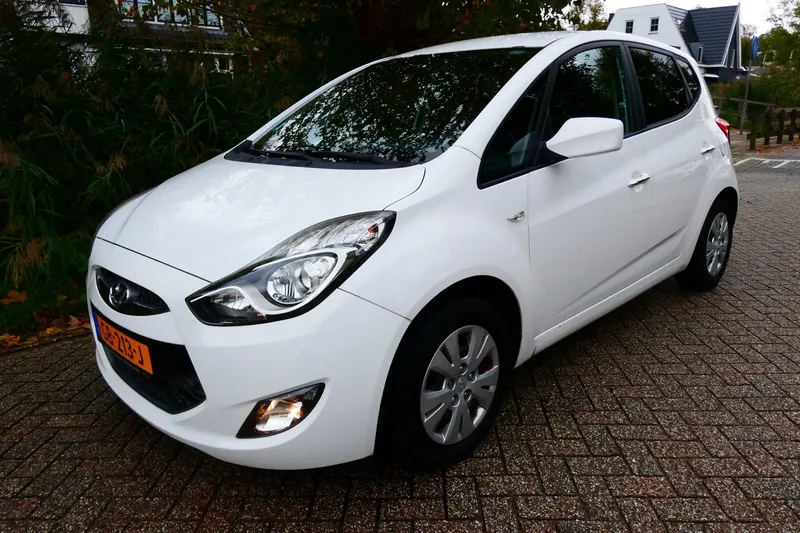 Hyundai ix20 (2012)