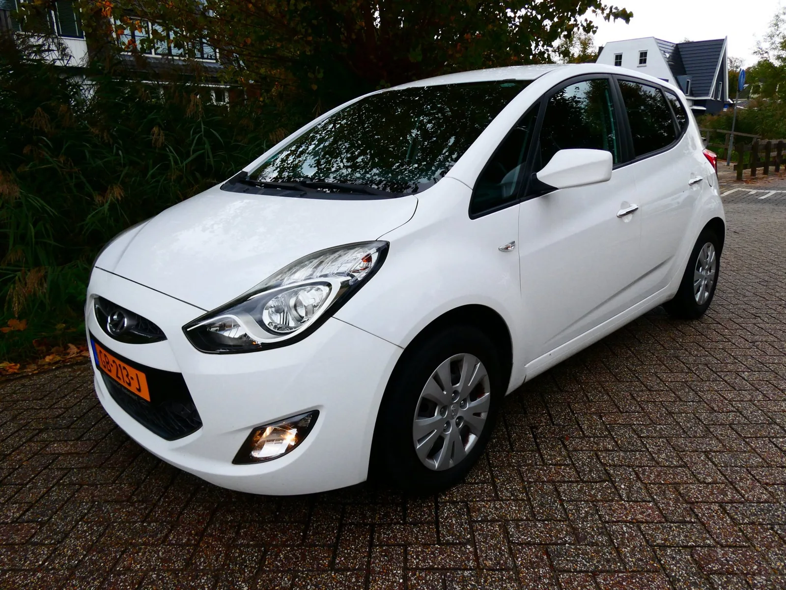 Hyundai ix20 (2012) — foto 1