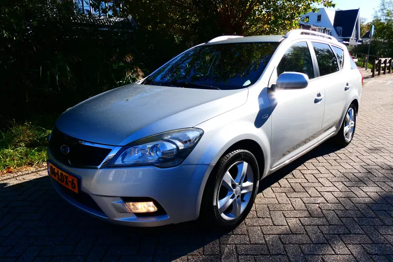 Kia Ceed (2010)