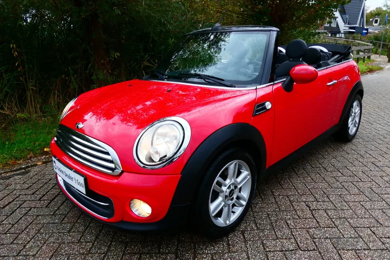 MINI Cabrio (2012)