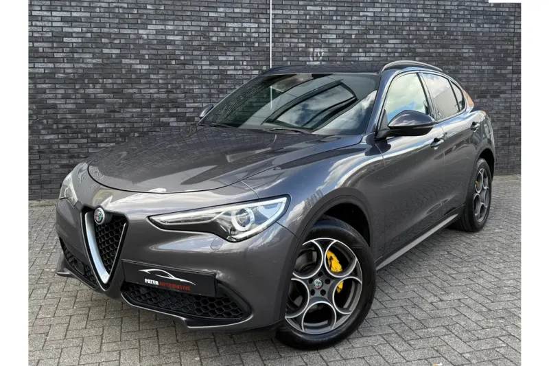 Alfa Romeo Stelvio (2018)