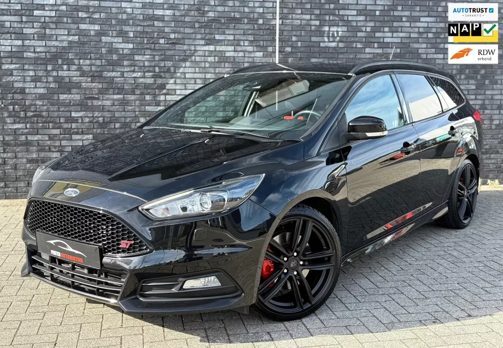 Ford Focus (2018) — foto 1
