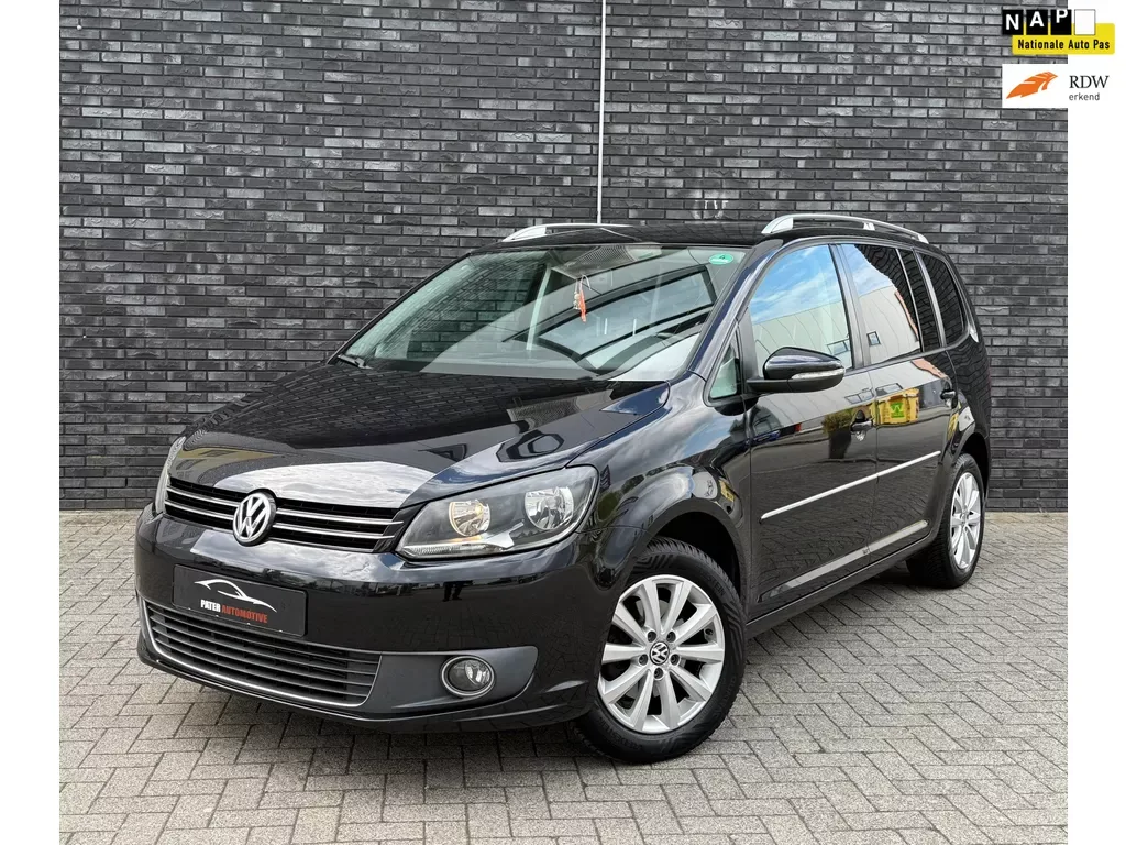 Volkswagen Touran (2012) — foto 1