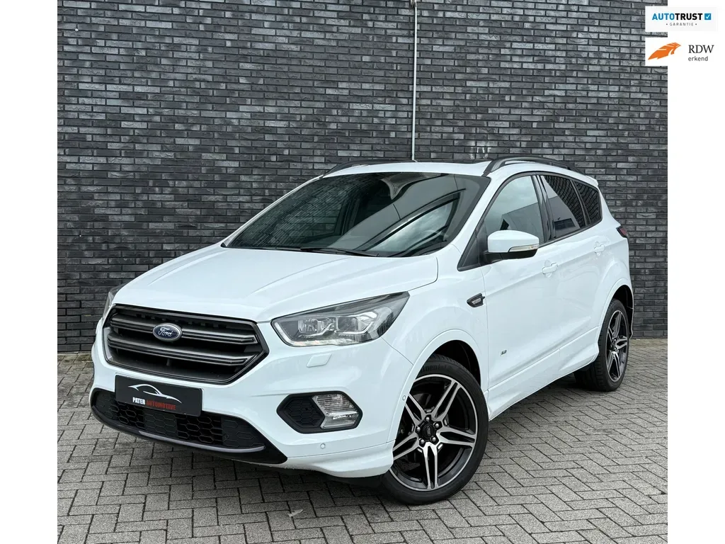 Ford Kuga (2018) — foto 1