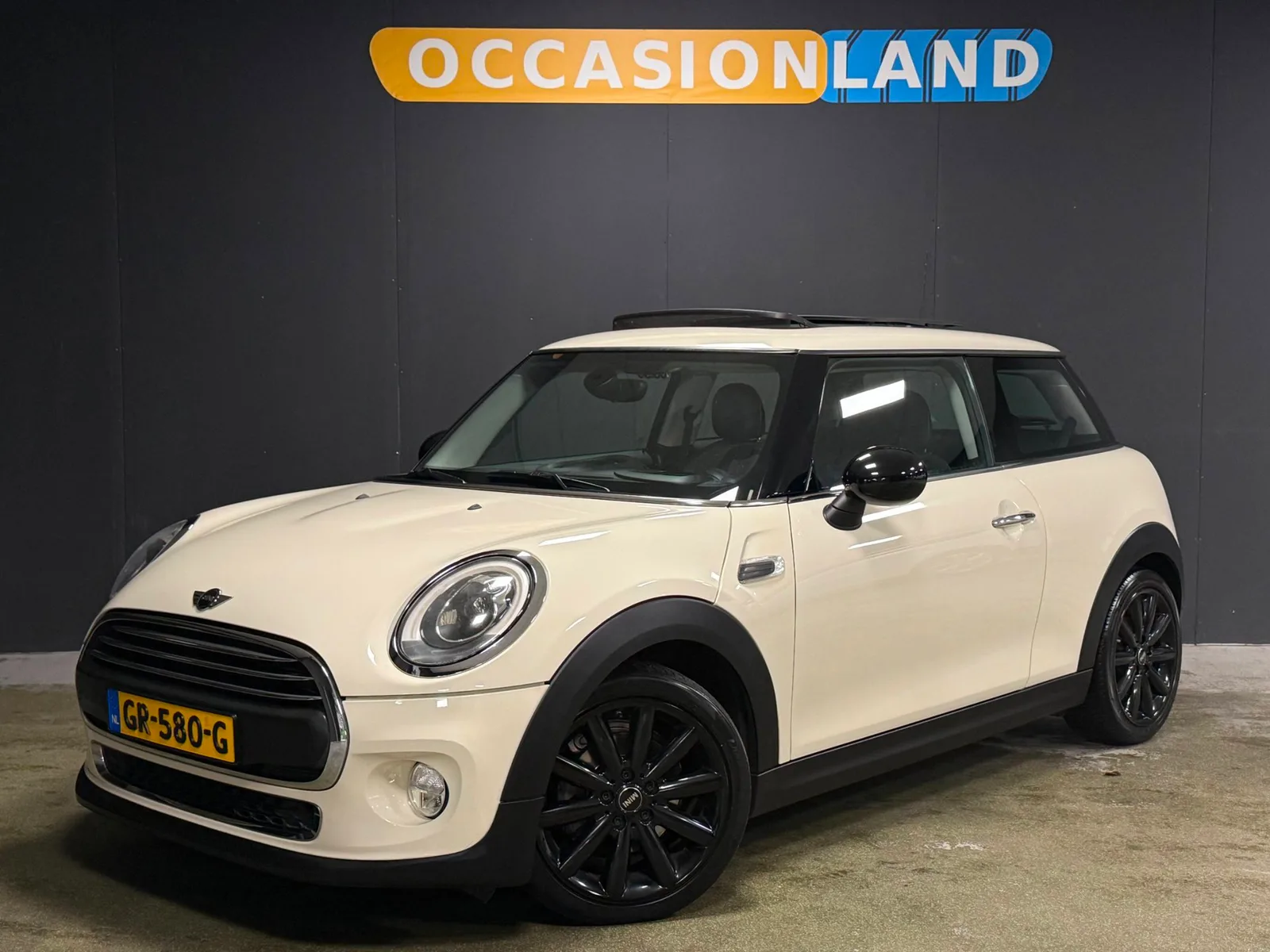 MINI One (2015) — foto 1