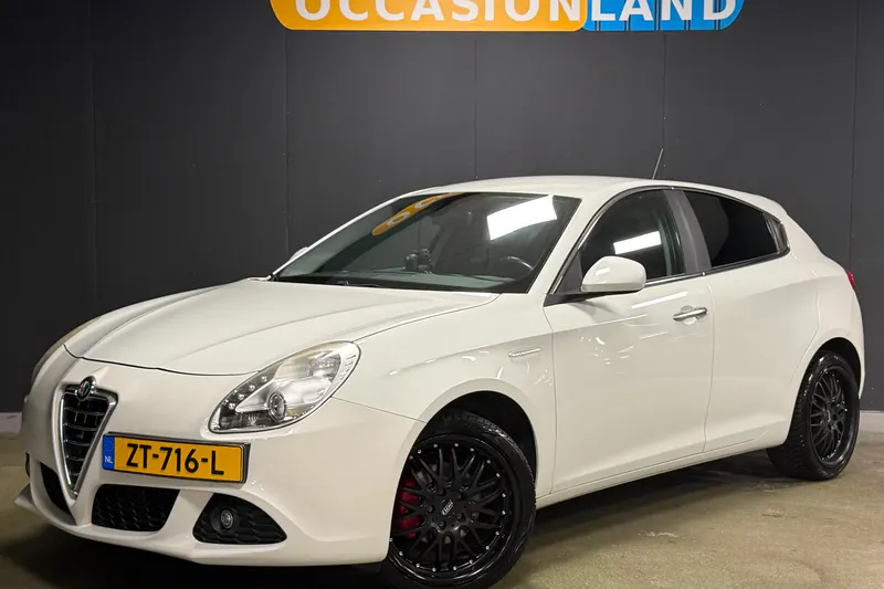 Alfa Romeo Giulietta (2013)