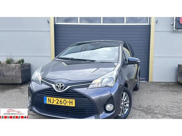 Toyota Yaris (2016) — foto 1
