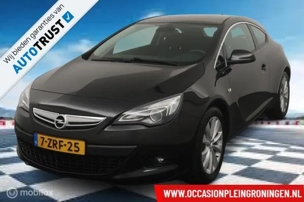 Opel Astra (2015) — foto 1