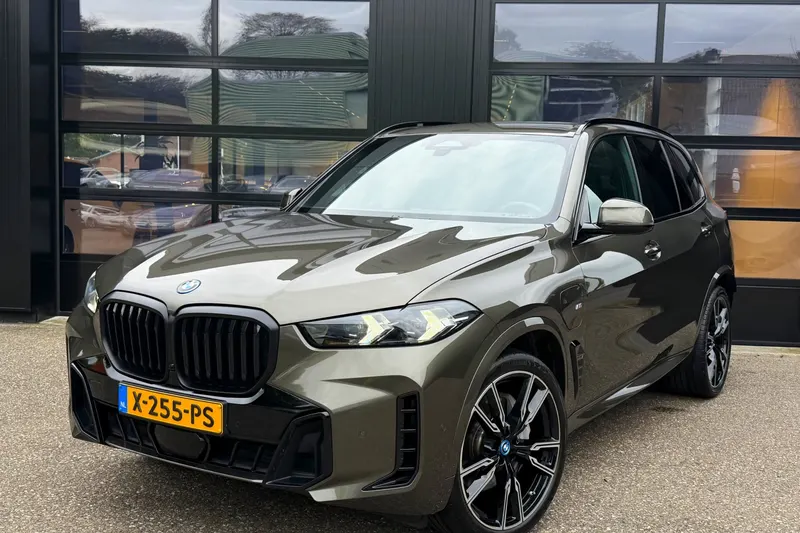 BMW X5 (2024)