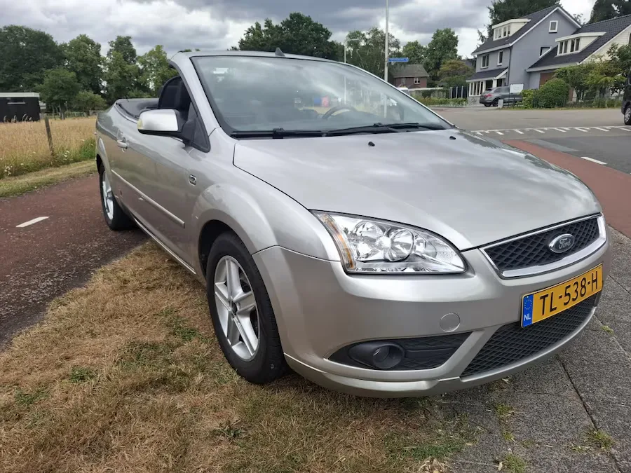 Ford Focus (2008) — foto 1