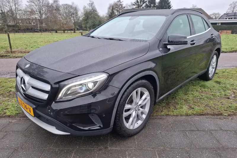 Mercedes-Benz GLA (2014)