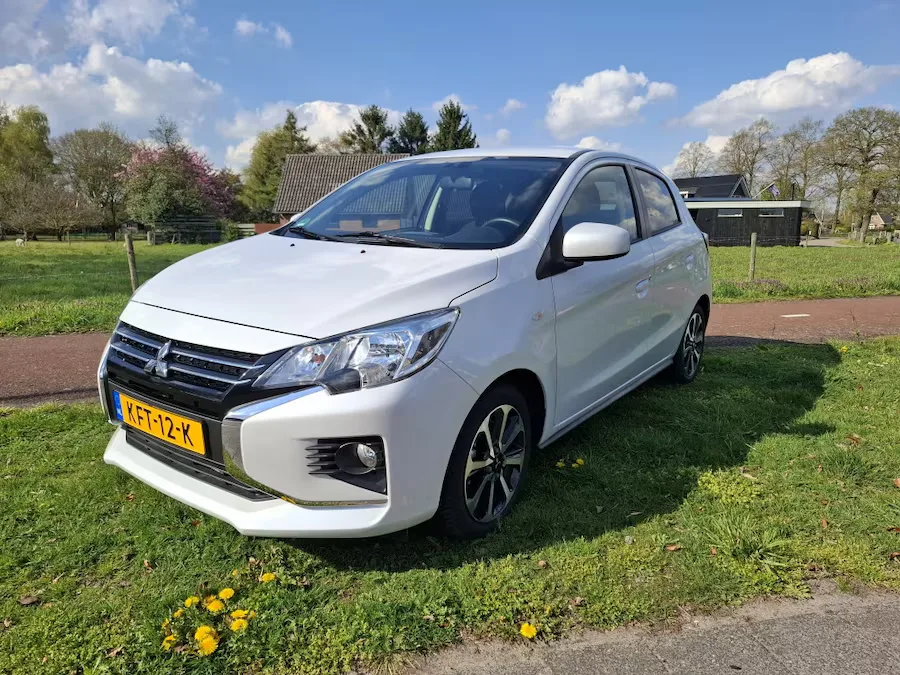 Mitsubishi Space Star (2023) — foto 1