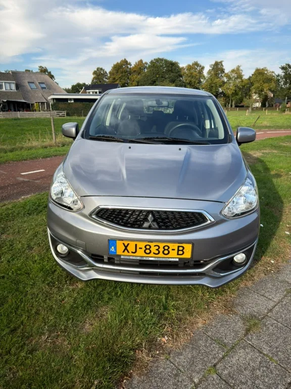 Mitsubishi Space Star (2019) — foto 1