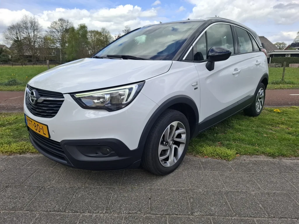 Opel Crossland X (2019) — foto 1
