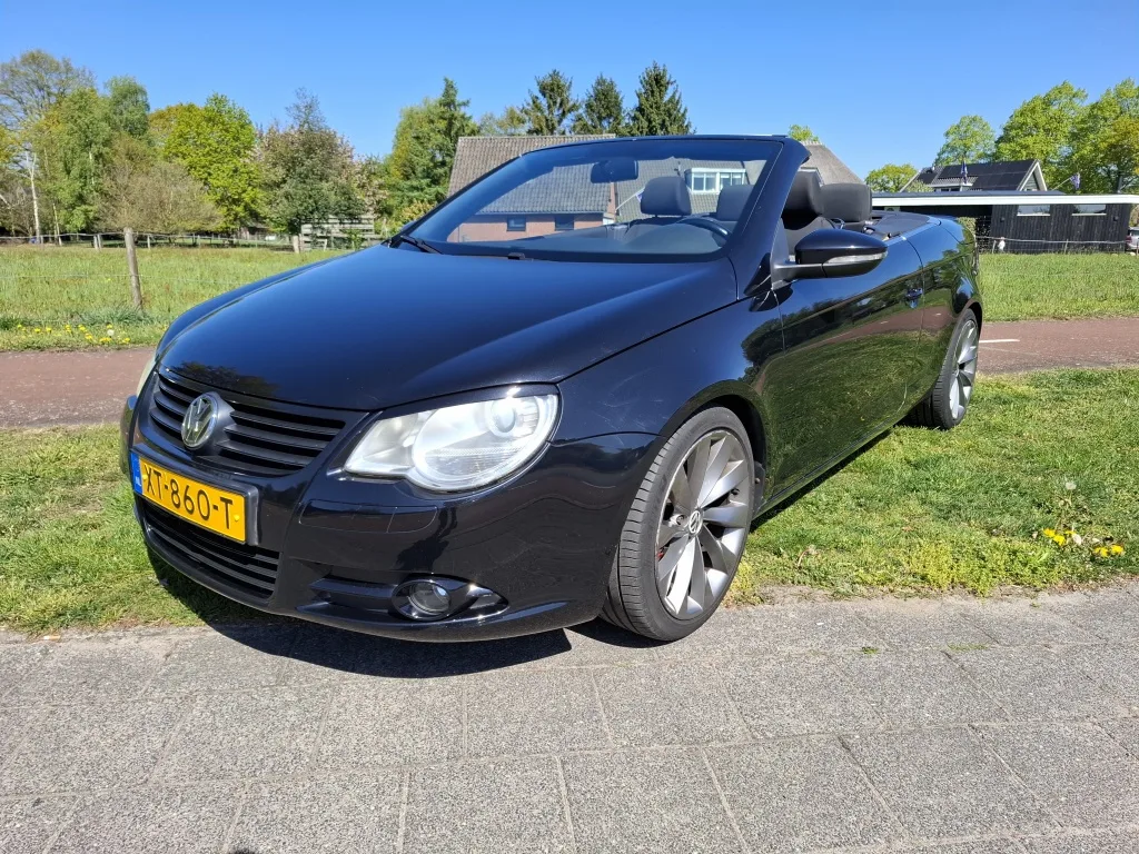 Volkswagen Eos (2009) — foto 1