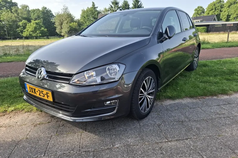 Volkswagen Golf (2016)