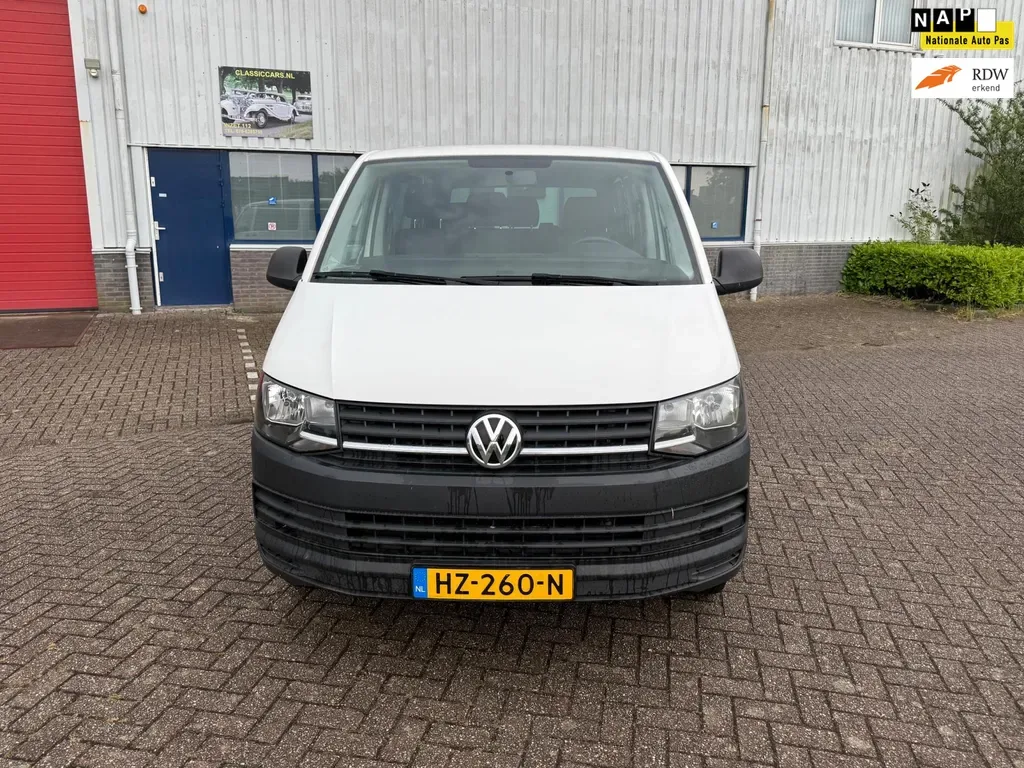Volkswagen Transporter (2016) — foto 1