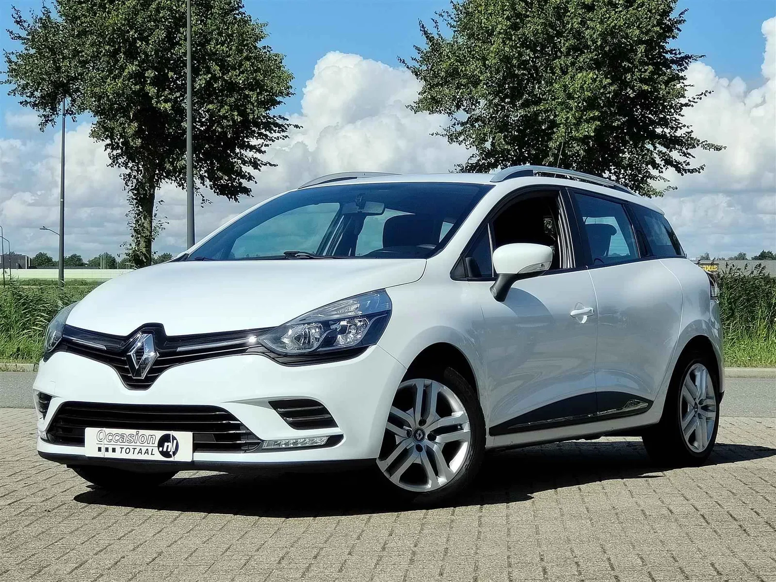 Renault Clio (2018) — foto 1