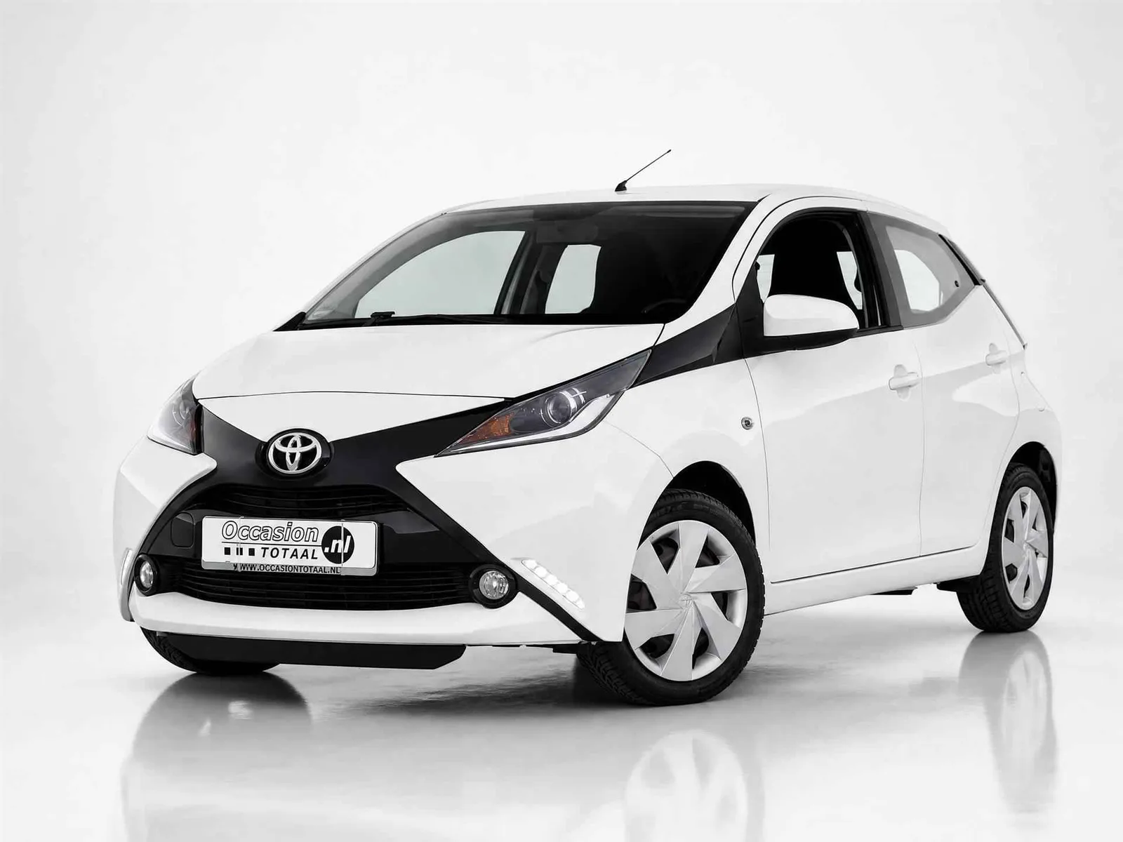 Toyota Aygo (2018) — foto 1