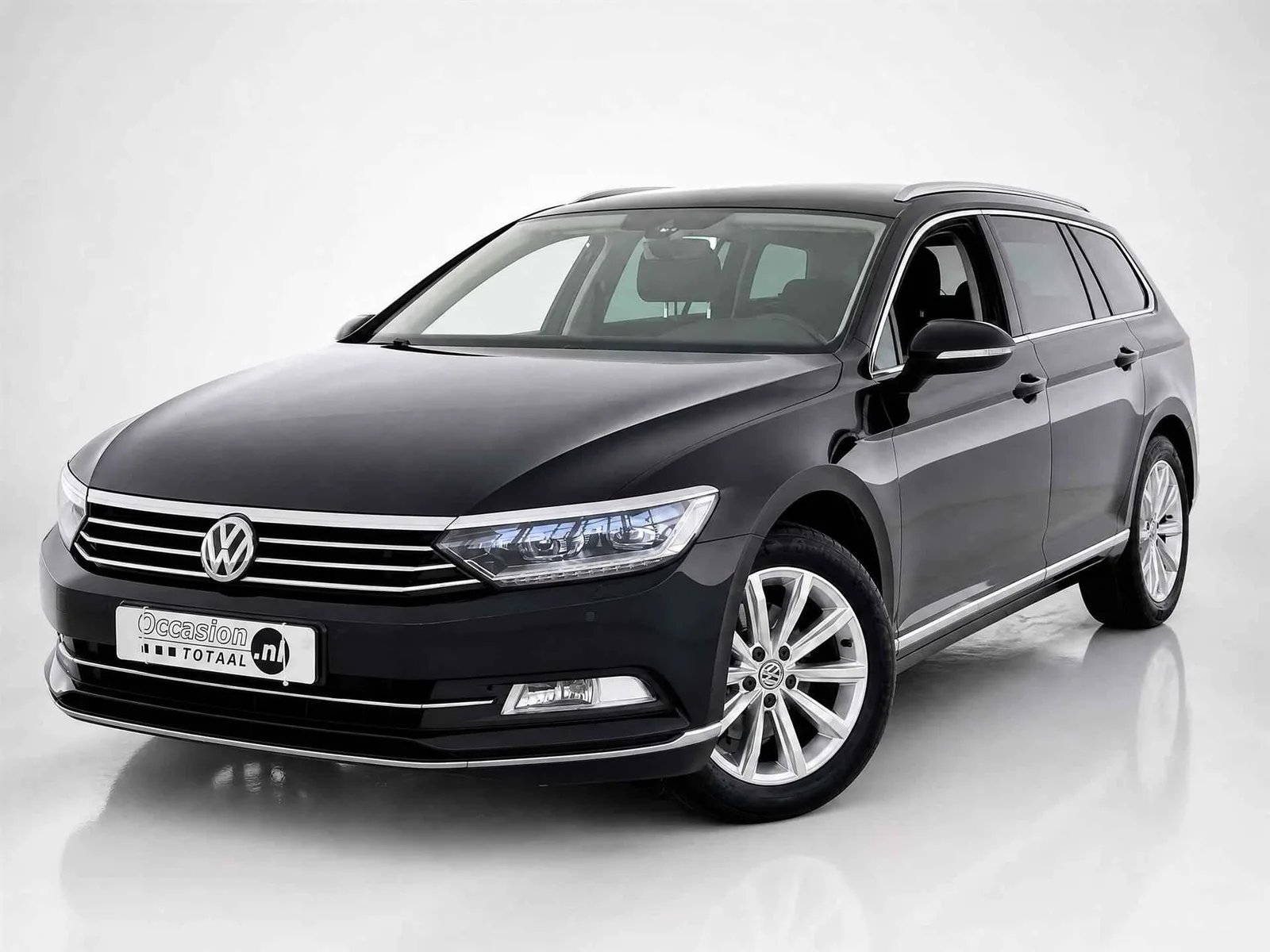 Volkswagen Passat (2015) — foto 1