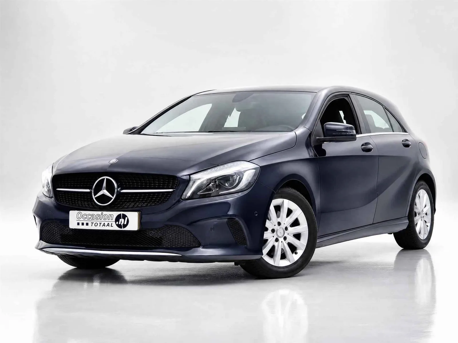 Mercedes-Benz A-Klasse (2017) — foto 1