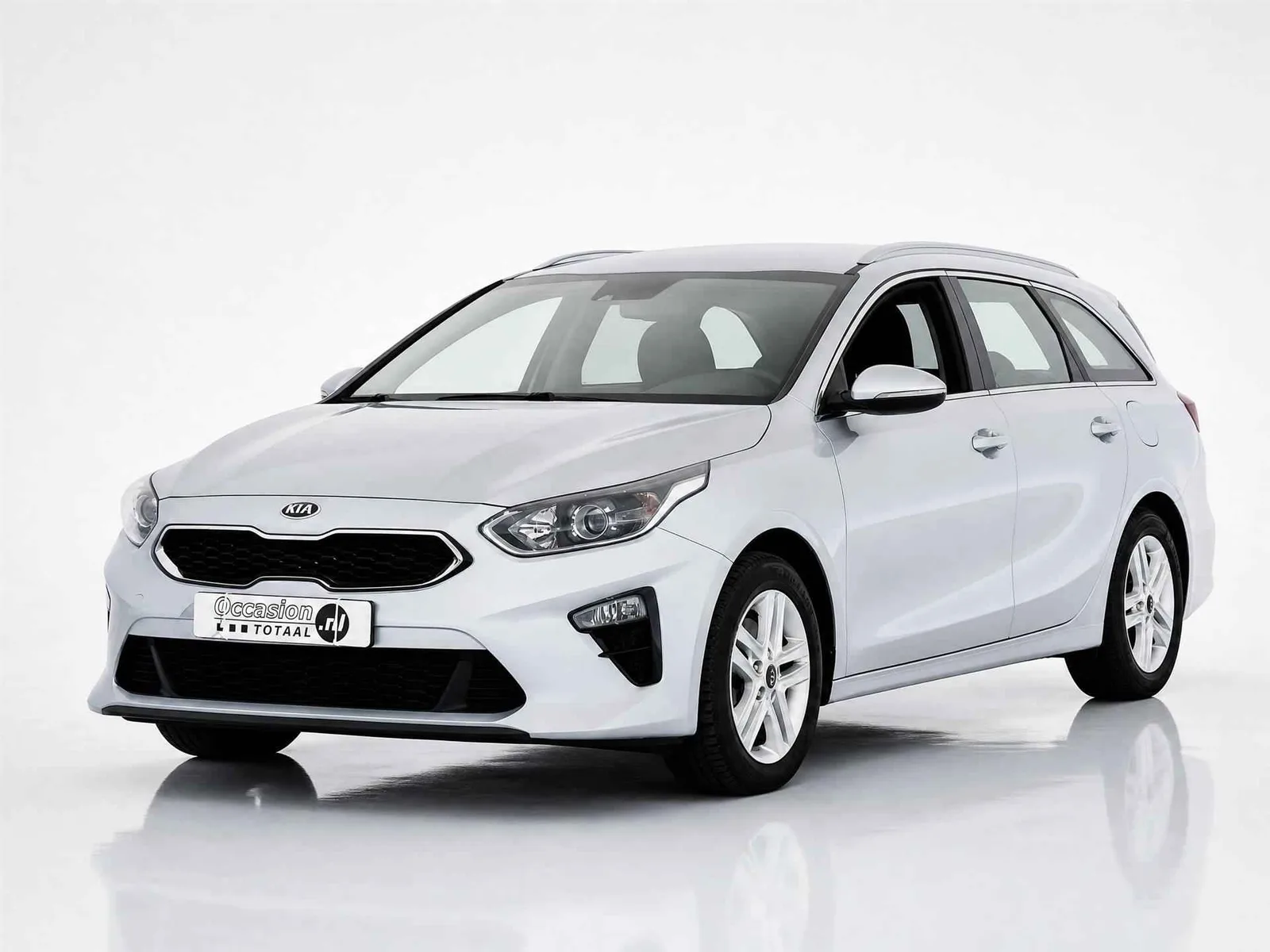 Kia Ceed (2020) — foto 1